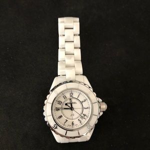 Chanel J12 white ceramic dial quartz lady watch
